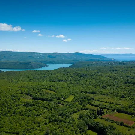 בית נופש Marty