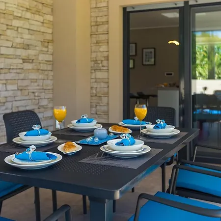 Marty بيت للعطل *